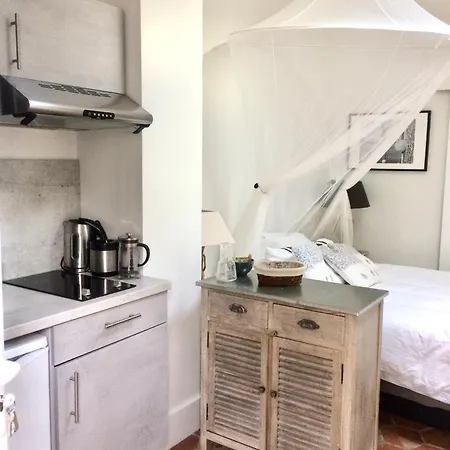 Studio Independant Capacite 2 Personnes Dans Avec Piscine * Sète