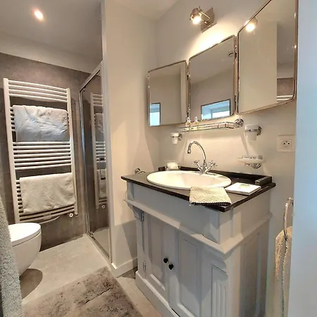 Studio Independant Capacite 2 Personnes Dans Avec Piscine *