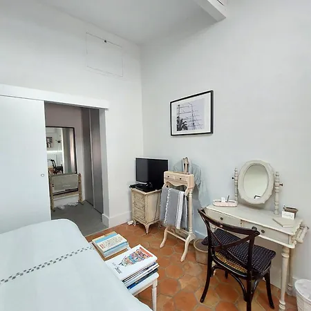 Apartment Studio Independant Capacite 2 Personnes Dans Avec Piscine *
