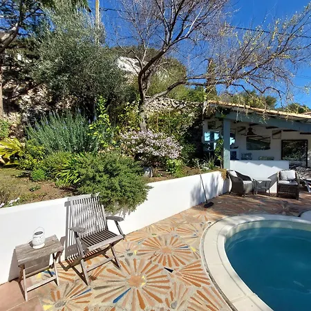 Apartment Studio Independant Capacite 2 Personnes Dans Avec Piscine Sète
